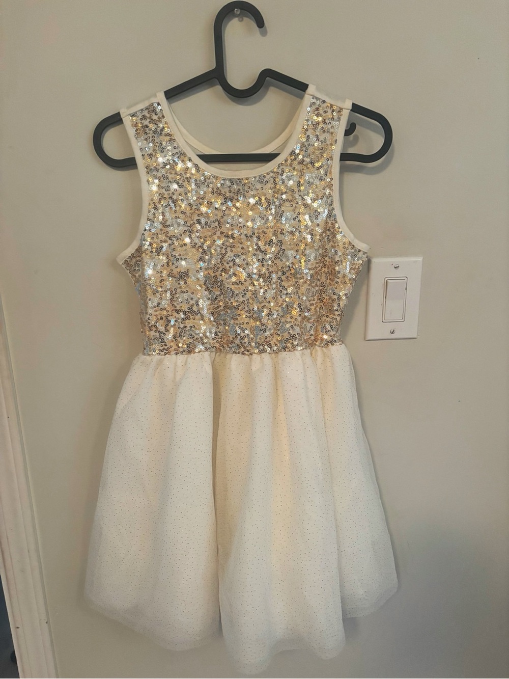 BRAND NEW Girls Sequin Cream and Gold Dress
